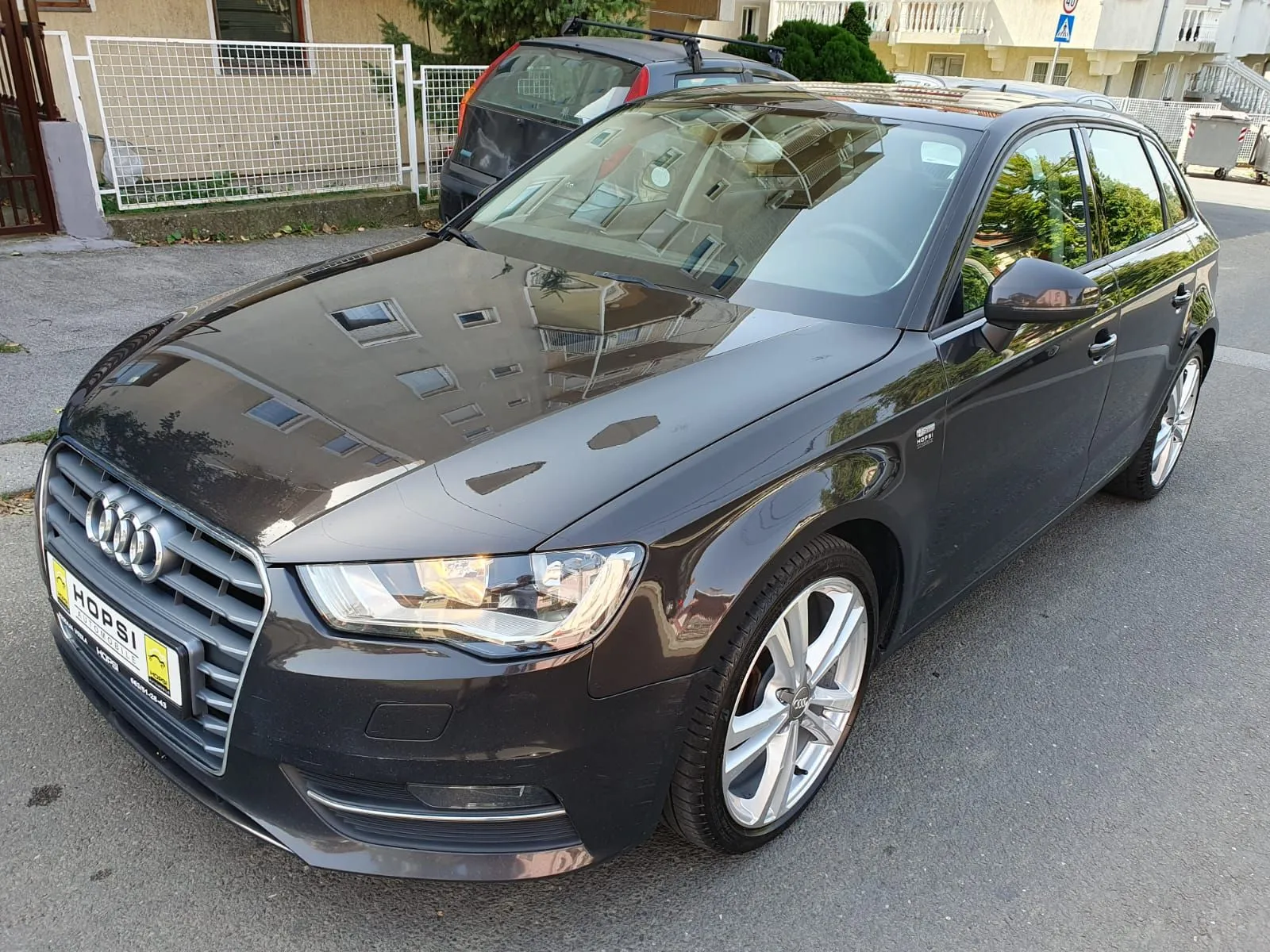 Audi A3 1.6 TDI S LINE 105 KS Image 1